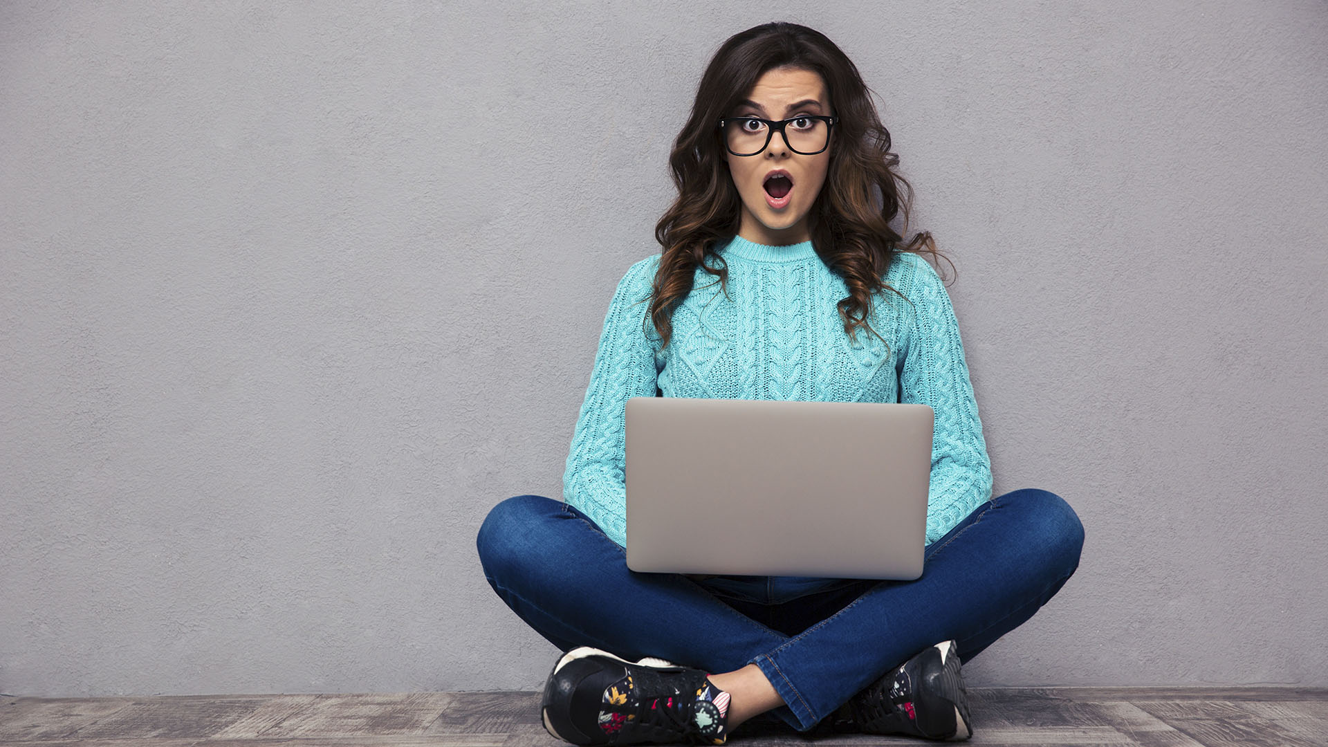 La sorprendente tendencia en cejas para esta Navidad