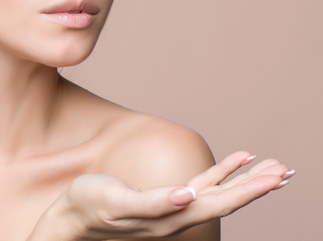 Cómo cuidar y rejuvenecer cuello y escote