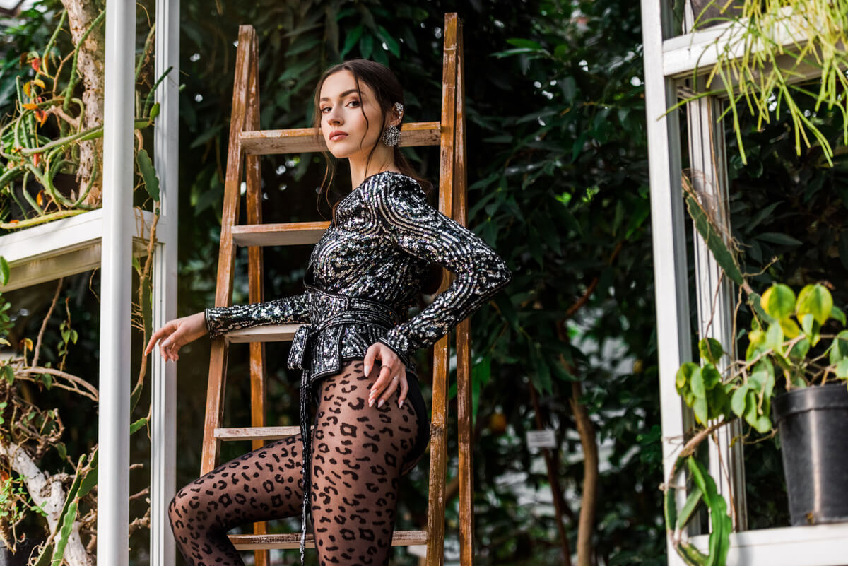 Aprende cómo combinar el animal print de manera elegante