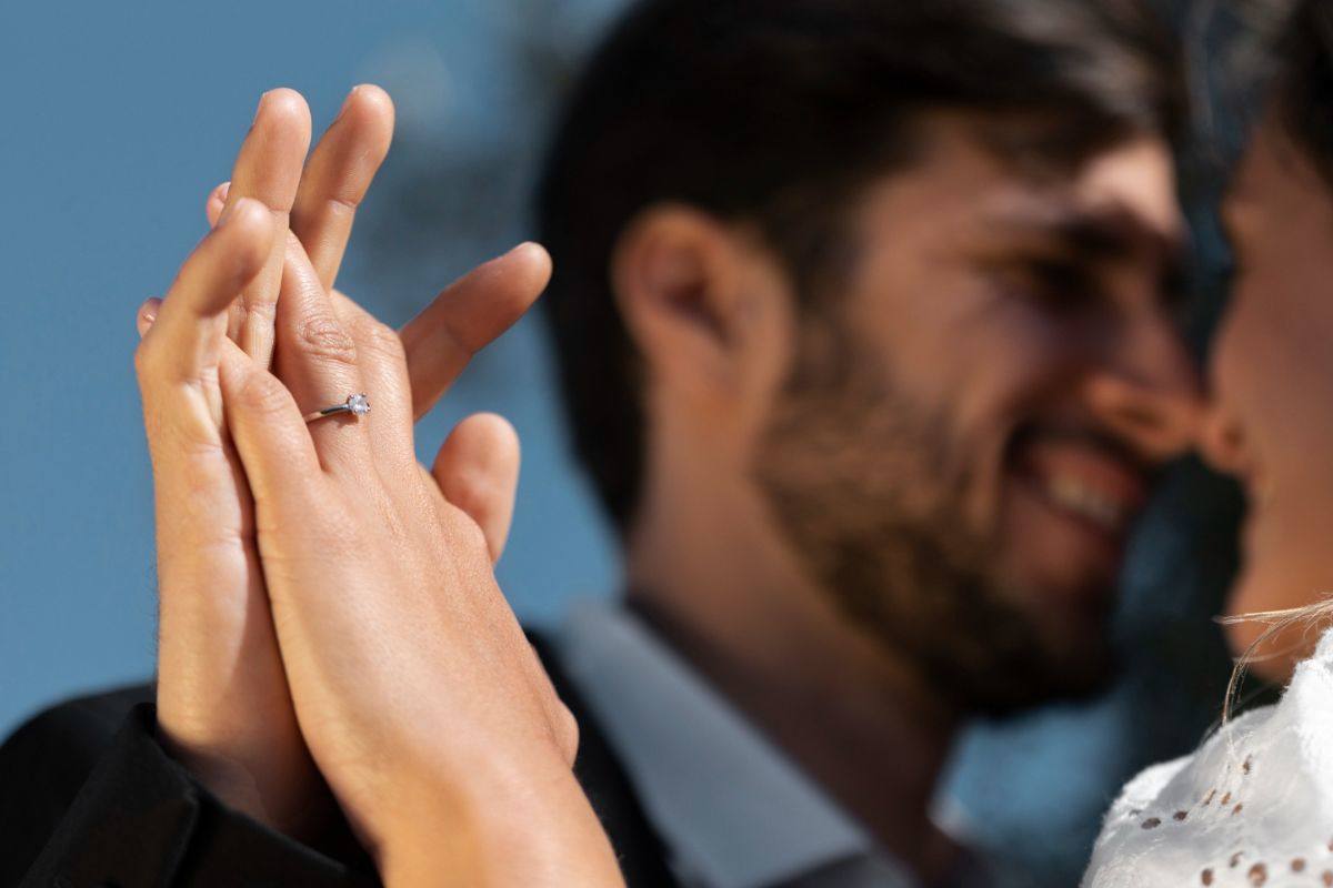 Consejos para Comprar el Anillo de Compromiso Perfecto