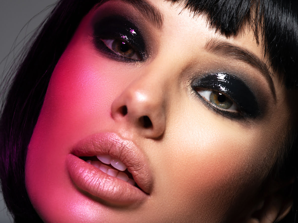 maquillaje de ojos efecto mojado o gossy eyes