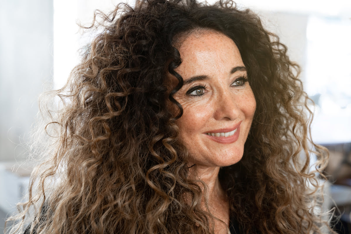 Las claves para elegir un corrector de ojeras si tienes más de 50