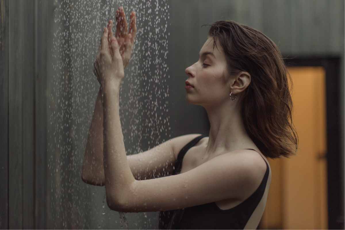 Este es el tiempo que debes dejar puesto el champú y la mascarilla para que de verdad funcionen