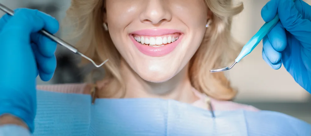 Cuidar tu sonrisa también es belleza: atención dental en Padul