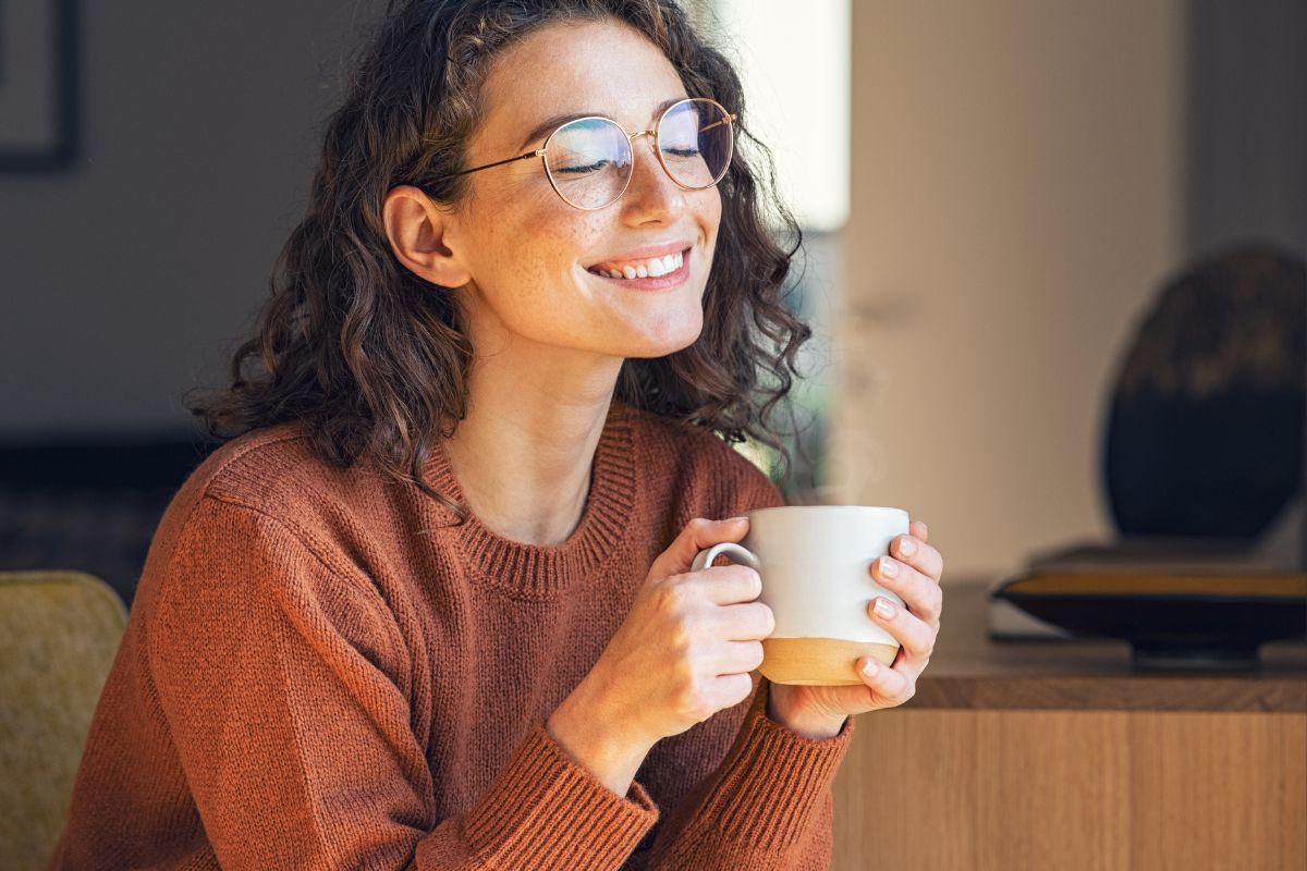 Las mejores infusiones para después de un día de excesos: alivia, deshincha y vuelve a sentirte bien