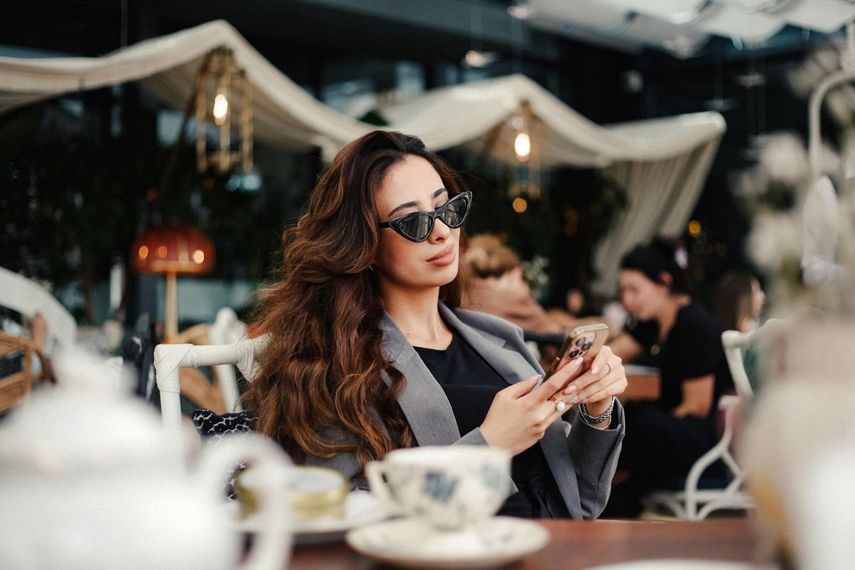 ¿Se puede prevenir el acné premenstrual? Claves para mantener la piel bajo control