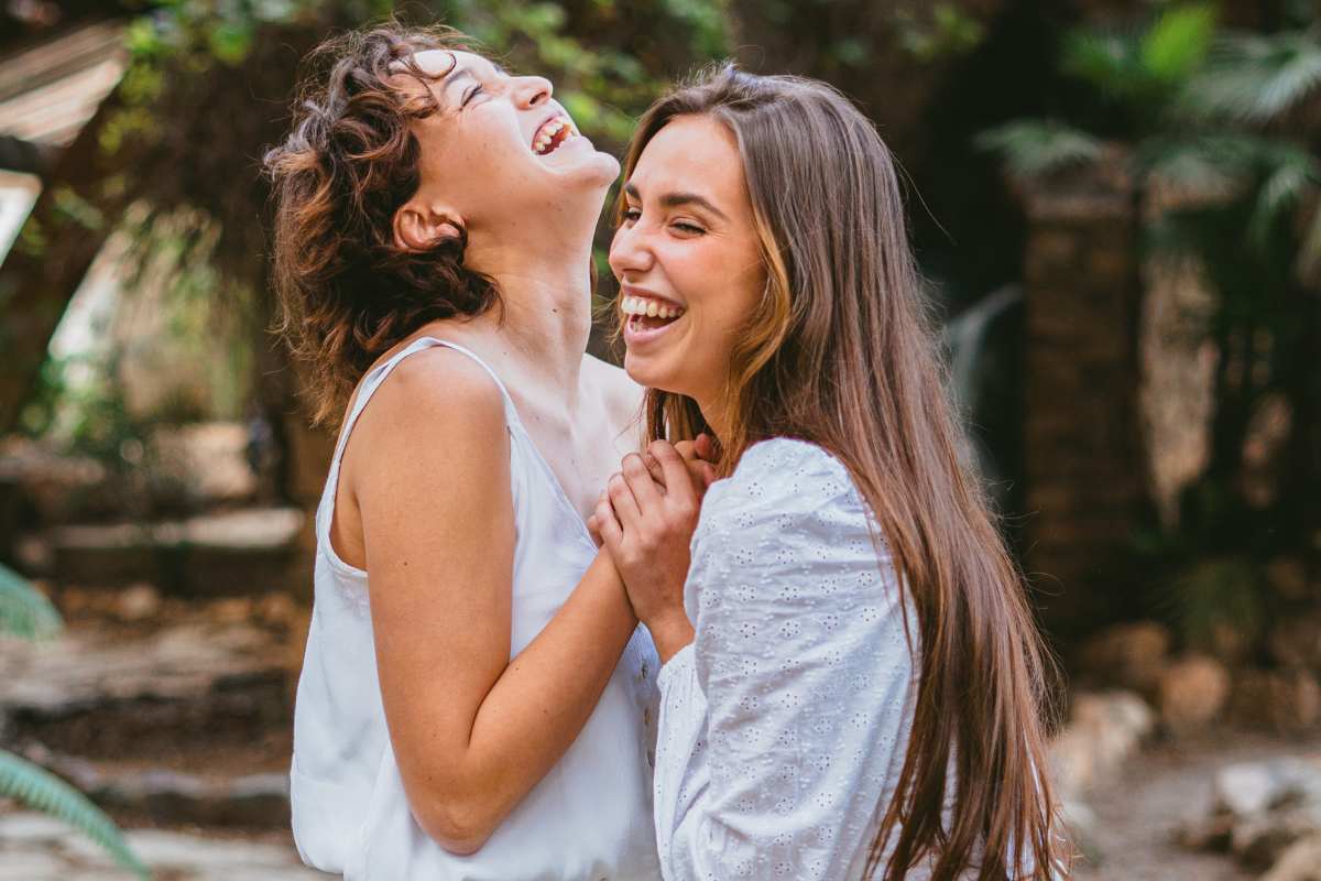 5 suplementos para producir más serotonina, una de las hormonas de la felicidad