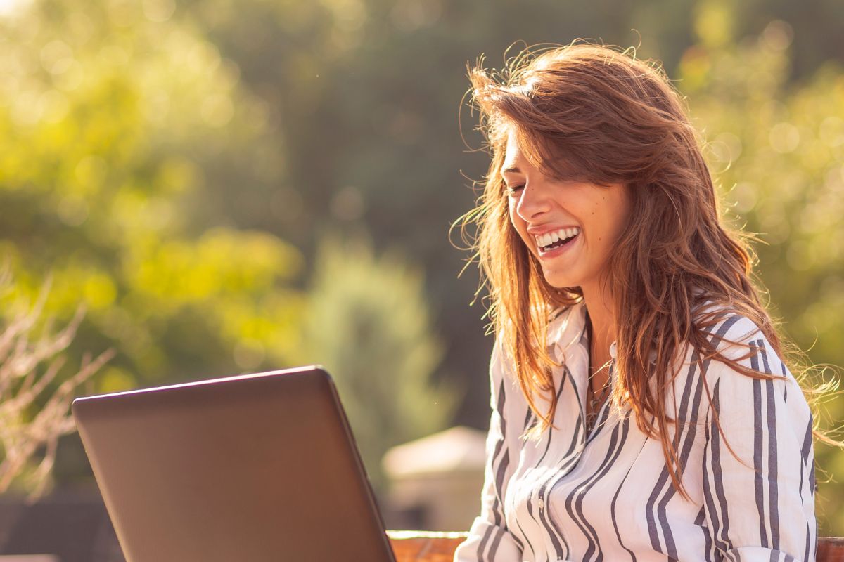 ¿Necesito tomar vitamina D si trabajo en casa? La respuesta no es tan obvia como parece