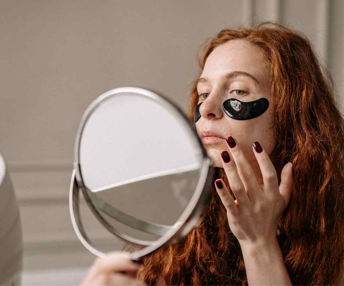 5 técnicas de maquillaje infalibles para camuflar las ojeras (y que realmente funcionan)