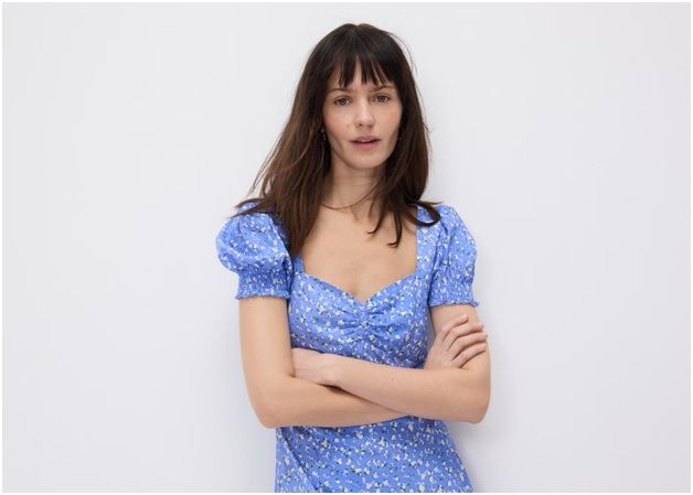 Modelos con carácter de Reserved: encuentra el vestido midi que realce tu estilo y figura